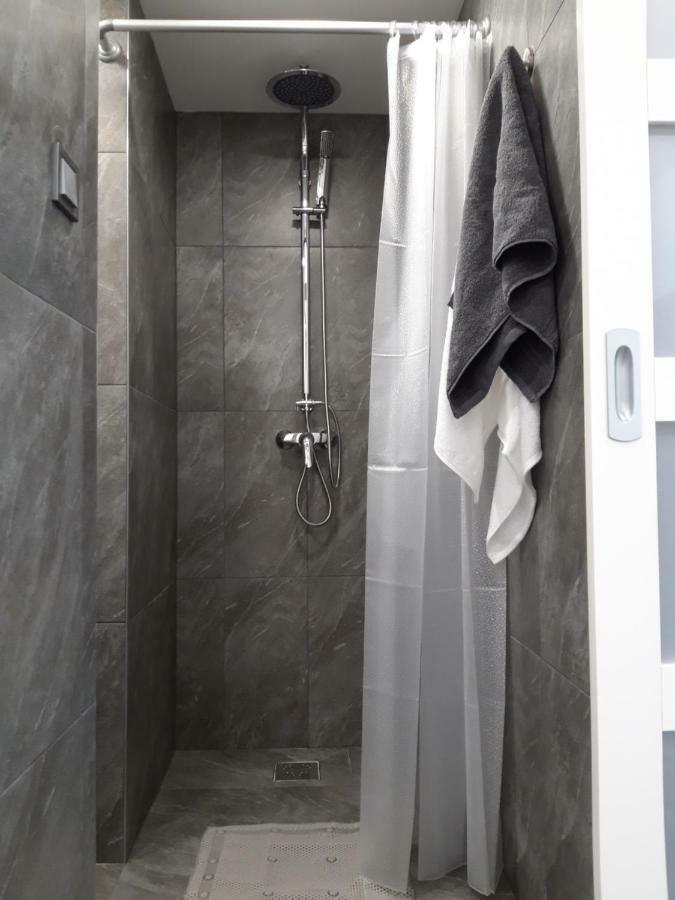 Belvarosi Apartman ซิเกตวาร์ ภายนอก รูปภาพ