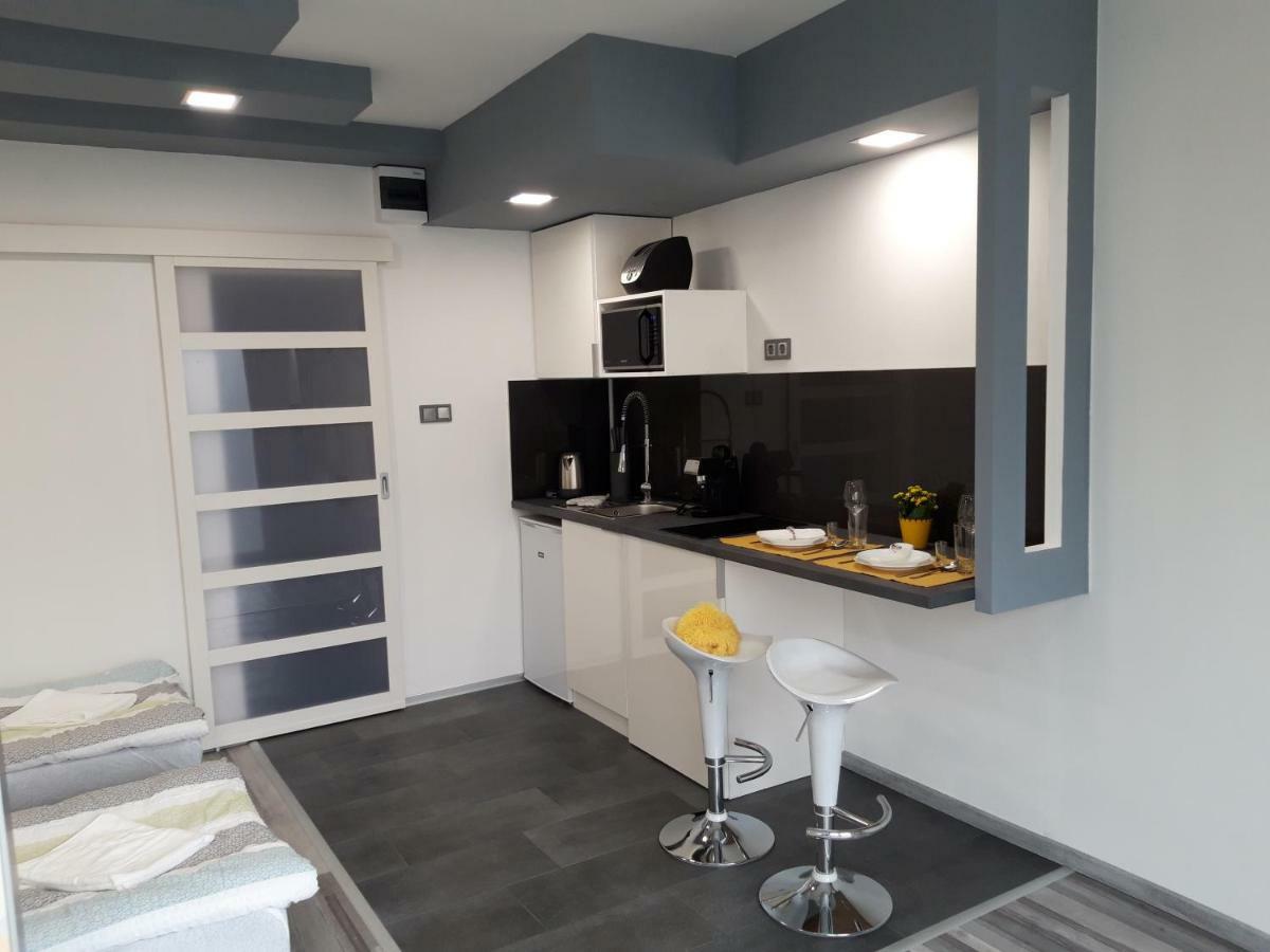 Belvarosi Apartman ซิเกตวาร์ ภายนอก รูปภาพ